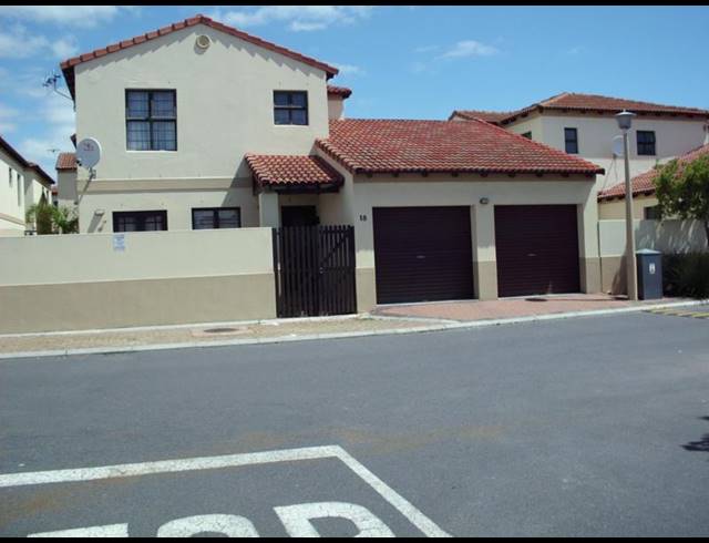 3 BEDROOM HOUSE FOR SALE IN ROYAL ASCOT